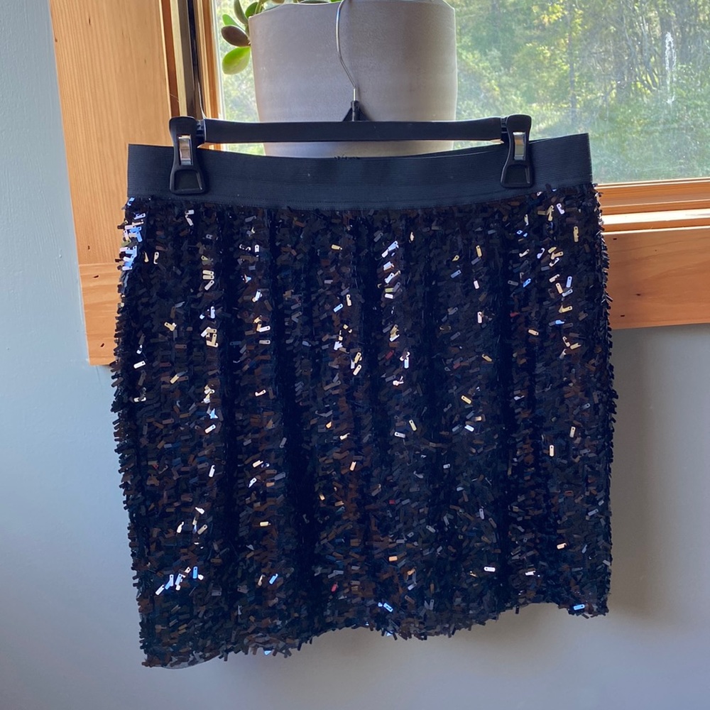 Black sequin mini skirt!!
